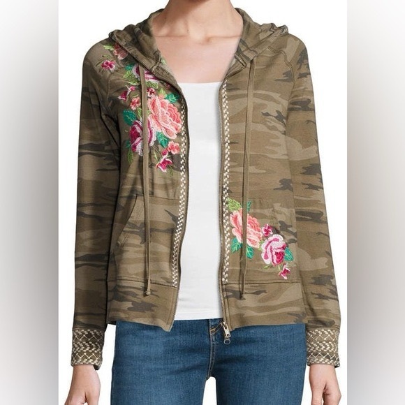 Johnny Was Jackets & Blazers - Johnny Was Green Camouflage Jacket with Floral Embroidery size 2x